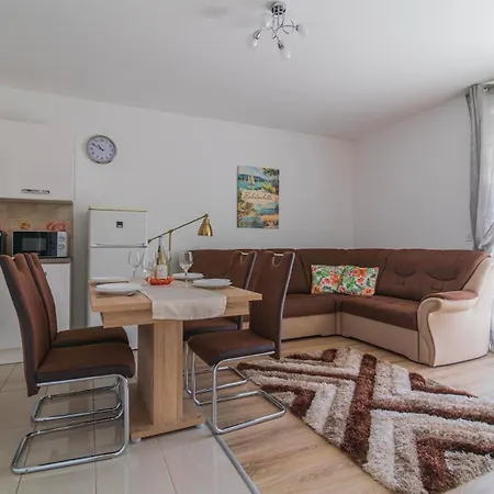 Lelle Relax Lelle W Ac & Terrace By Nw Apartmán Balatonlelle